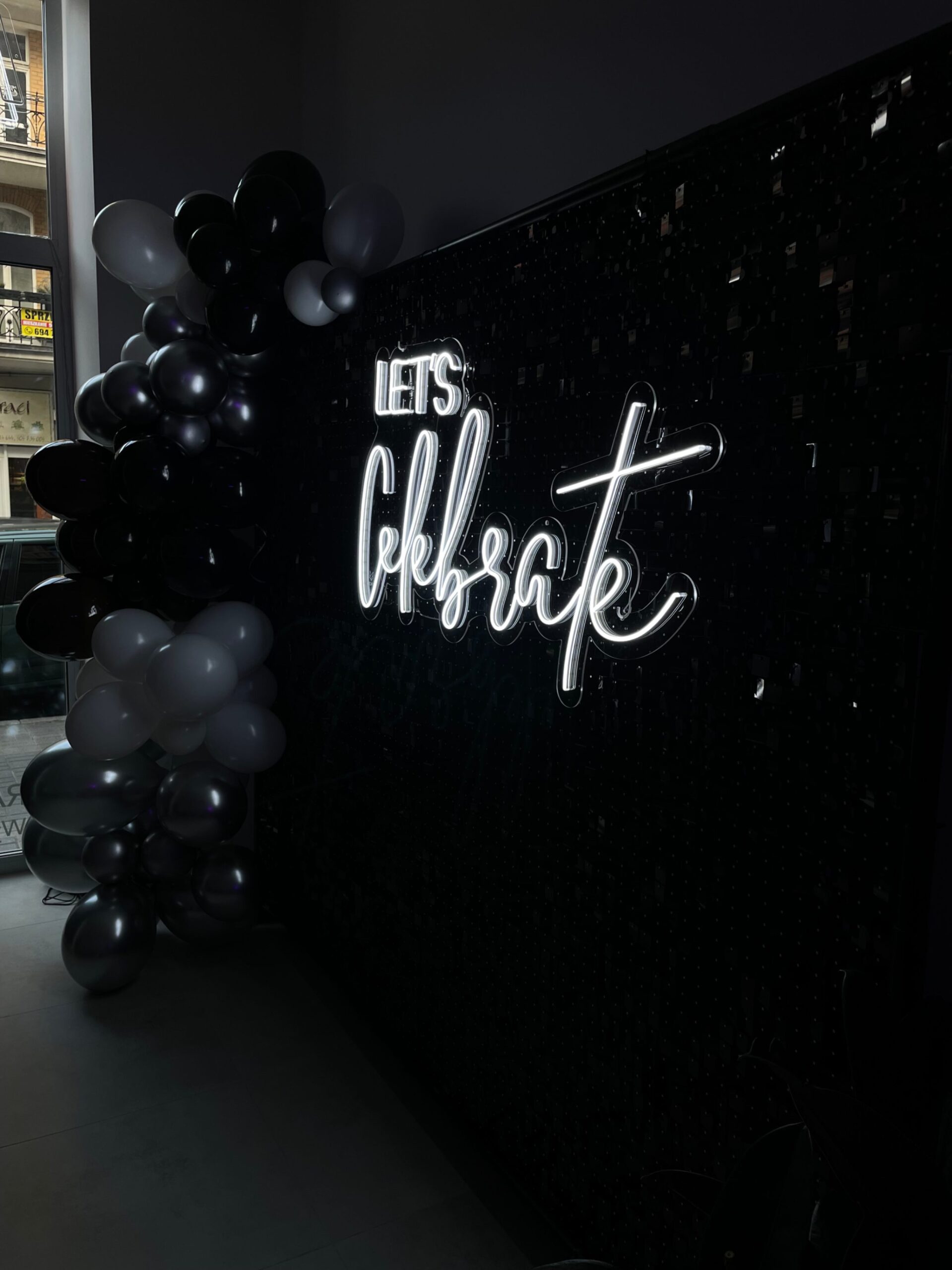 jpeg-optimizer_IMG_0245 "Let's celebrate" Neon Led - obrazek 1