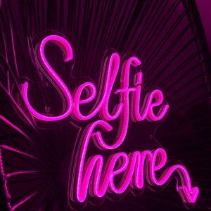 "Selfie here" Neon Led