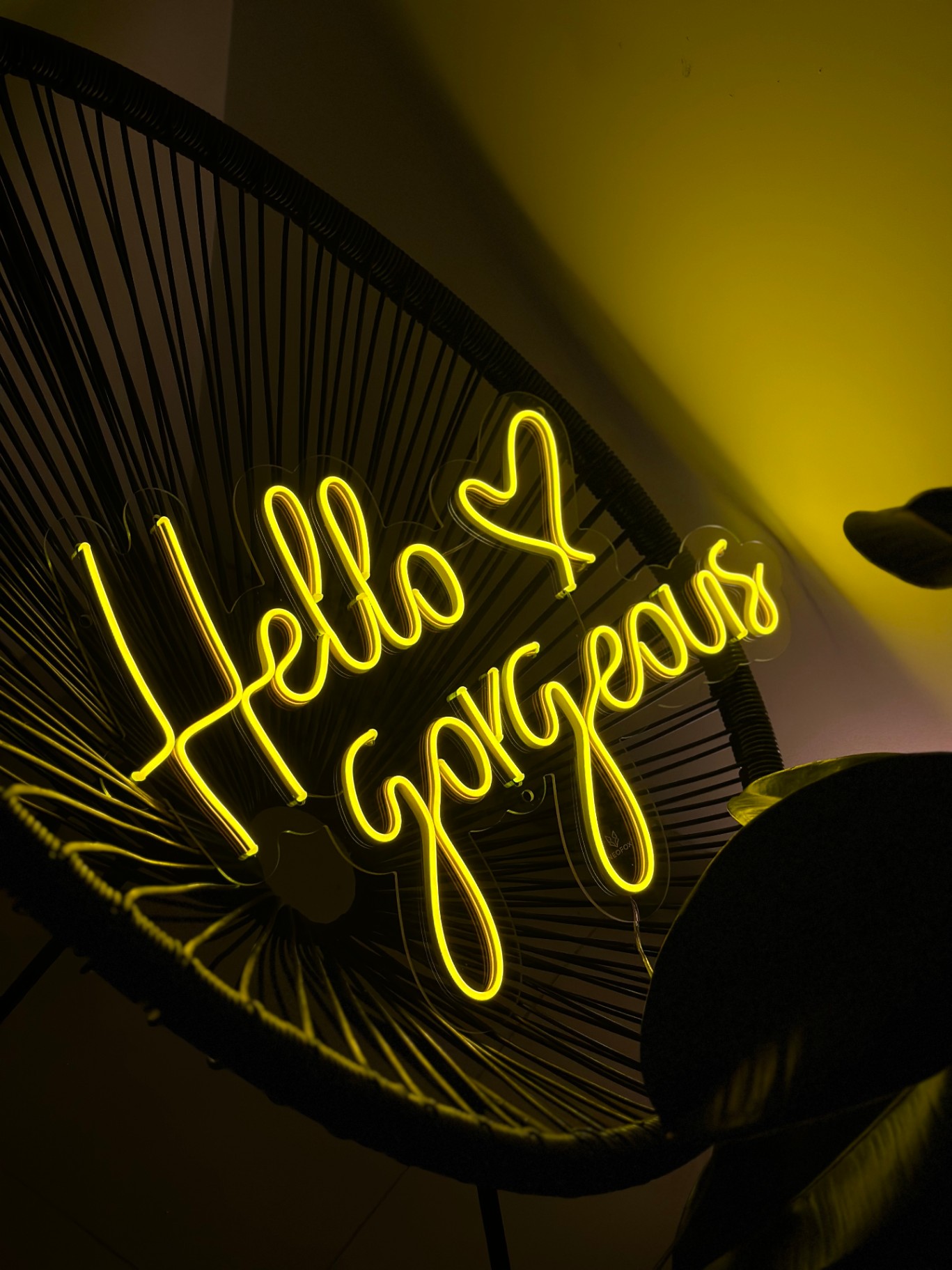 jpeg-optimizer_IMG_1619 "Hello gorgeous" Neon Led - obrazek 1